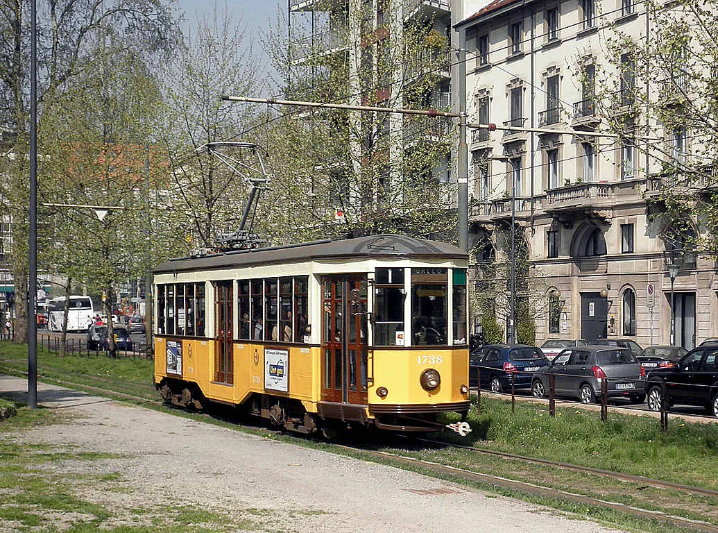 Un tram per le vie di Milano